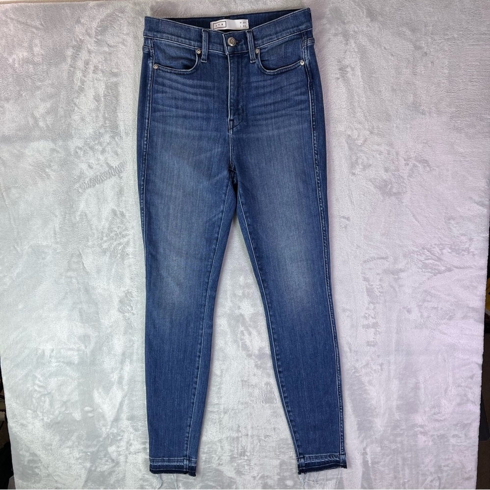 AYR The Riser Jeans 29 Skinny Fit‎ Medium Wash Blue Ankle Fray Denim Casual